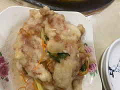 锅包肉-三江鱼东北特色铁锅炖(骆驼店)