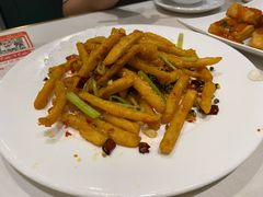 干煸藕条-刘胖子家常菜·蹄花焖藕(江汉路总店)