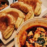 铁锅炖羊肉加个烤羊腿，简直了！！