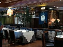 -八府香鸭·啫啫煲(华山路店)