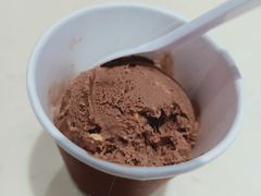 浓醇黑巧克力焦糖扁桃仁冰激凌-哈根达斯(石家庄北国店)