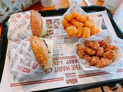 -The Habit Burger Grill 哈比特汉堡(复兴soho店)