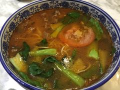 番茄牛肉面-轻捞慢起面馆(新世界百货店)