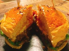 -HIGH FIVE哈福手工汉堡(桂林路店)