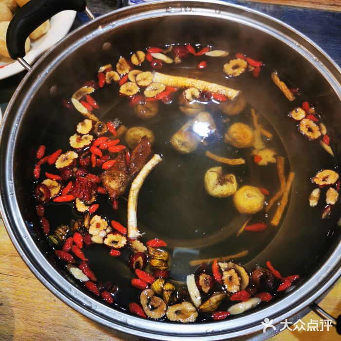 鸡煲(金沙路分店)五指毛桃清补凉汤底图片