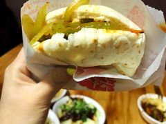 锅魁夹三丝-洞子口张老二凉粉(文殊院店)