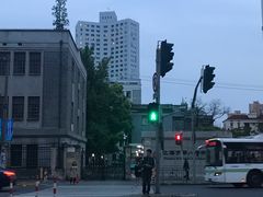 -上海市第八中学