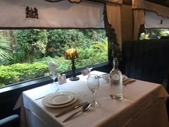 靠窗位-火车头法国西餐厅