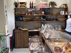 -沁屋面包店(人民东路店)