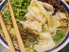 -云阿蛮云南生烫牛肉米线(奉贤路店)