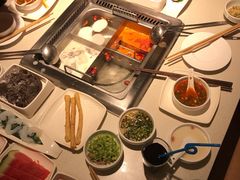 -海底捞火锅鲜切牛肉主题店(长寿路店)
