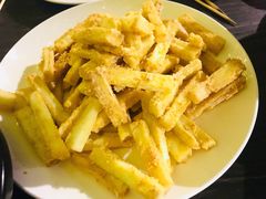 -几个木匠匠人厨房