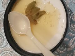 手工自制酸奶-巴扎美食·新疆菜·西域歌舞表演餐厅(新疆大厦店)