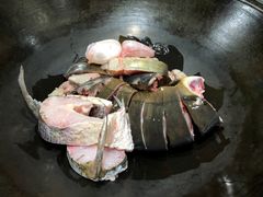 -边江铁锅炖鱼(振八街店)