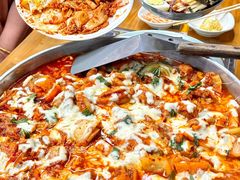 -亲昵春川鸡排(韩国美食街店)