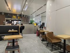 大堂-麦当劳(北京大兴机场二层国内到达(安检外)店)