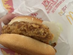 -麦当劳(上海虹桥站30B检票口楼上)