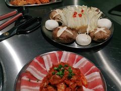 -马路牙子烧烤音乐酒馆(望京店)