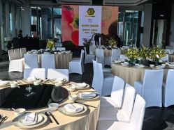 -鲸舞气球派对·宝宝宴·十岁生日布置·轻奢品牌形象店