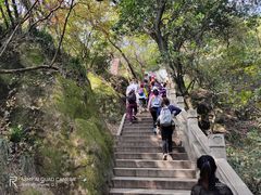 -灵岩山风景区