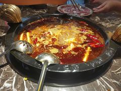 -渝大狮毛肚老火锅(遂宁万达店)