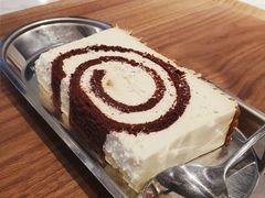 白巧克力瑞士卷-Awfully Chocolate(来福士广场店)