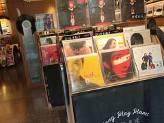 -黑胶星球(华发中城商都店)