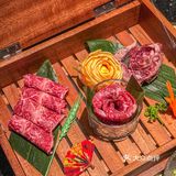 日式烤肉居然有劳斯莱斯星空顶??!