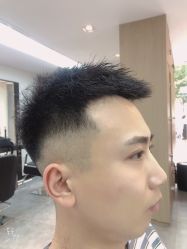 -诗悦发型烫染SALON