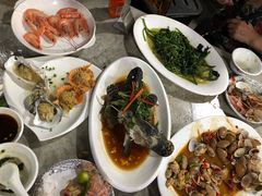 -四川小胡子海鲜(丁村万人海鲜广场店)