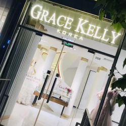 点击看大图 -GRACE KELLY婚纱与礼服(北京店)