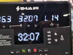 -发条鸭无人健身房(浦东北艾路店)