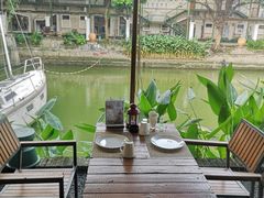 -喜洲吧·江畔老船厂·庭院餐厅(喜临院店)
