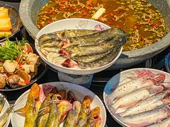 -石锅苗苗鱼(武汉首店)