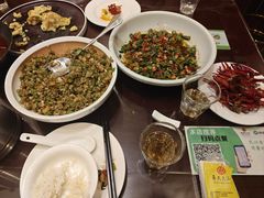 -潇湘华天大酒店-湘·悦美食街(芙蓉中路店)