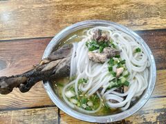 -正宗李家土鸡米线店