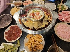 -洞亭火锅(防空洞总店)