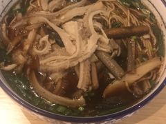 -镇南锅盖面馆(解放路店)