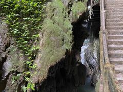 -龙水峡地缝景区
