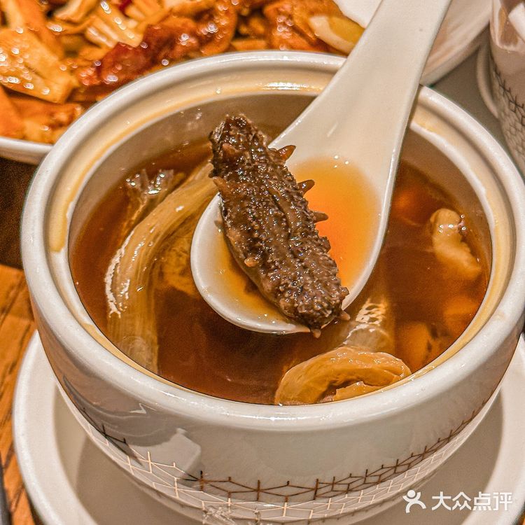 来厦门一定要吃一次福建名菜佛跳墙啊！