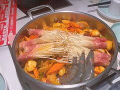 -黄记煌三汁焖锅(新佳丽江汉路店)