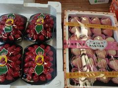 -上海龙吴水胜海发市场