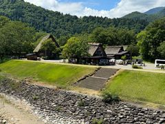-白川乡与五箇山的合掌构造村落