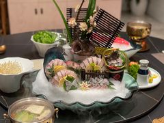 -鼎泰亨·海鲜牛肉餐厅(滨江店)