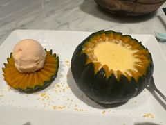 杨枝甘露配冰淇淋-青雅中餐厅(大连金石滩绿发希尔顿度假酒店)