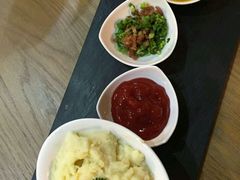 -HIGH FIVE哈福手工汉堡(桂林路店)