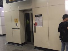-陆家浜路(地铁站)