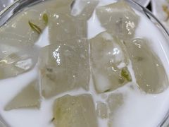 -周大娘牛乳(旧寨古村总店)