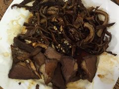 -溢心园香河肉饼总店