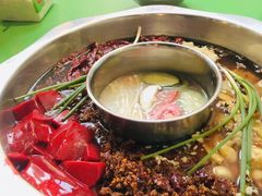 -周幺妹重庆老火锅(银泰城总店)